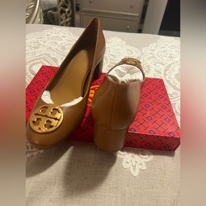 COPY - Tory Burch Chelsea 50mm pumps! Brand new in box!